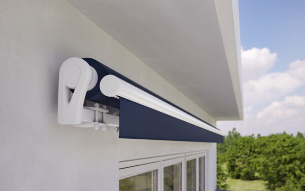Markilux 1300 бюджетная маркиза открытого типа