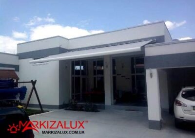 Локтевые маркизы на окна от солнца