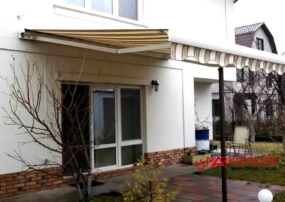 Локтевые, выдвижные маркизы.