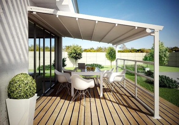 Пергола для террасы с раздвижной крышей из ПВХ